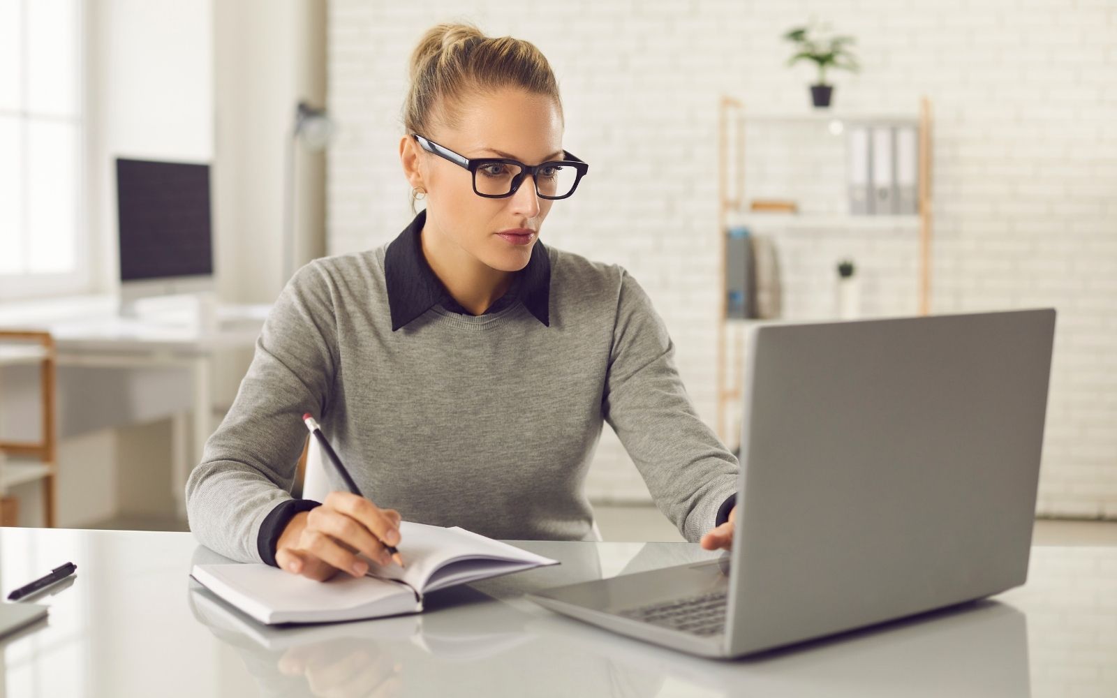 Long-lasting notebooks for remote work environments